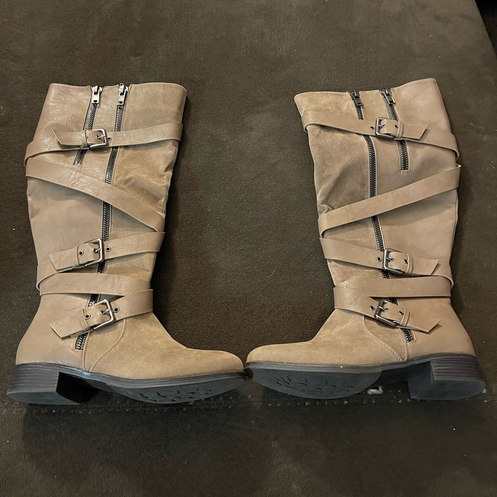 ZIPPER BOOTS